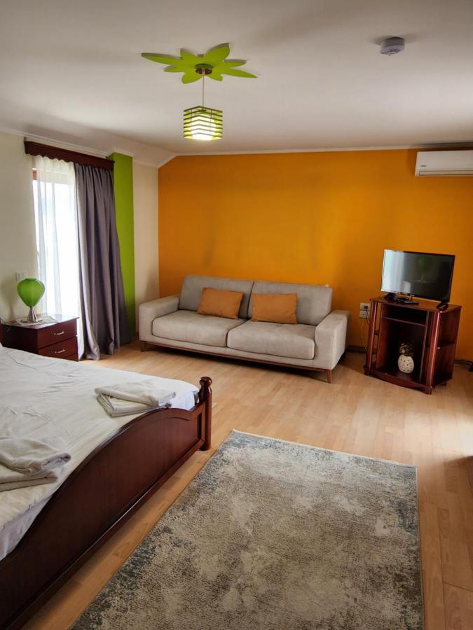 Guesthouse Bimbli Поградец Экстерьер фото