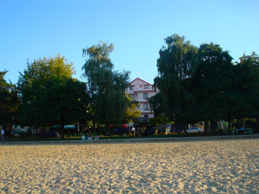 Guesthouse Bimbli Поградец Экстерьер фото