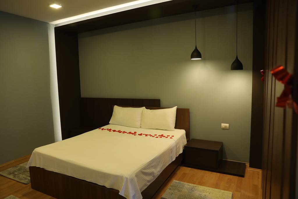 Guesthouse Bimbli Поградец Экстерьер фото